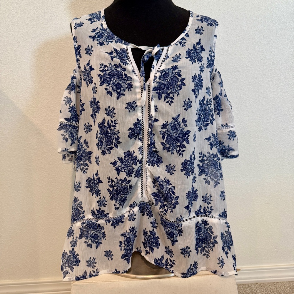 GNW Size XL Blue White Flowers Cold Shoulder Sleeve Drawstring Top Blouse Floral